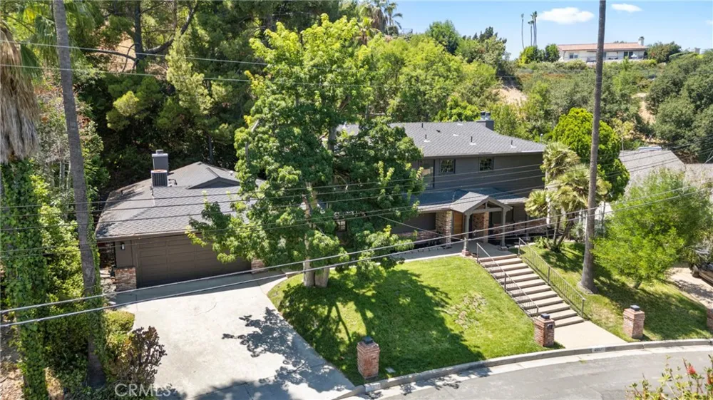 20225 Allentown Drive Woodland Hills, CA 91364