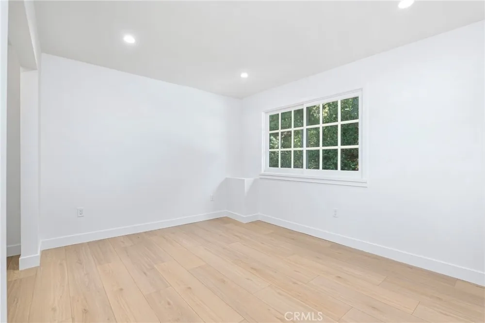 20225 Allentown Drive Woodland Hills, CA 91364