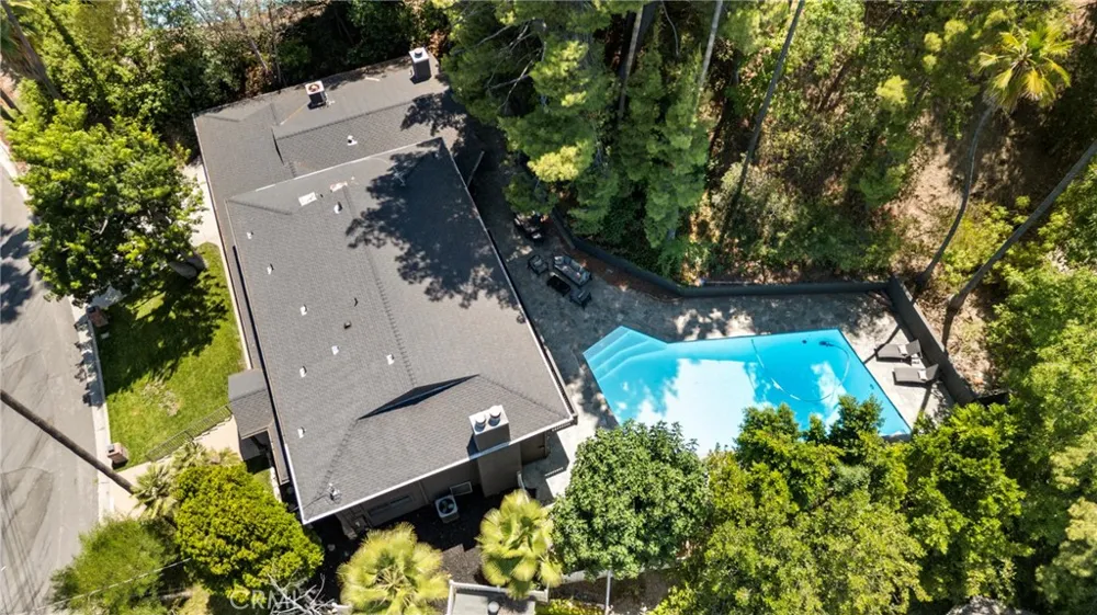20225 Allentown Drive Woodland Hills, CA 91364