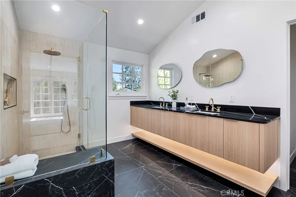 20225 Allentown Drive Woodland Hills, CA 91364