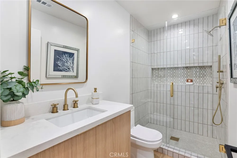 20225 Allentown Drive Woodland Hills, CA 91364
