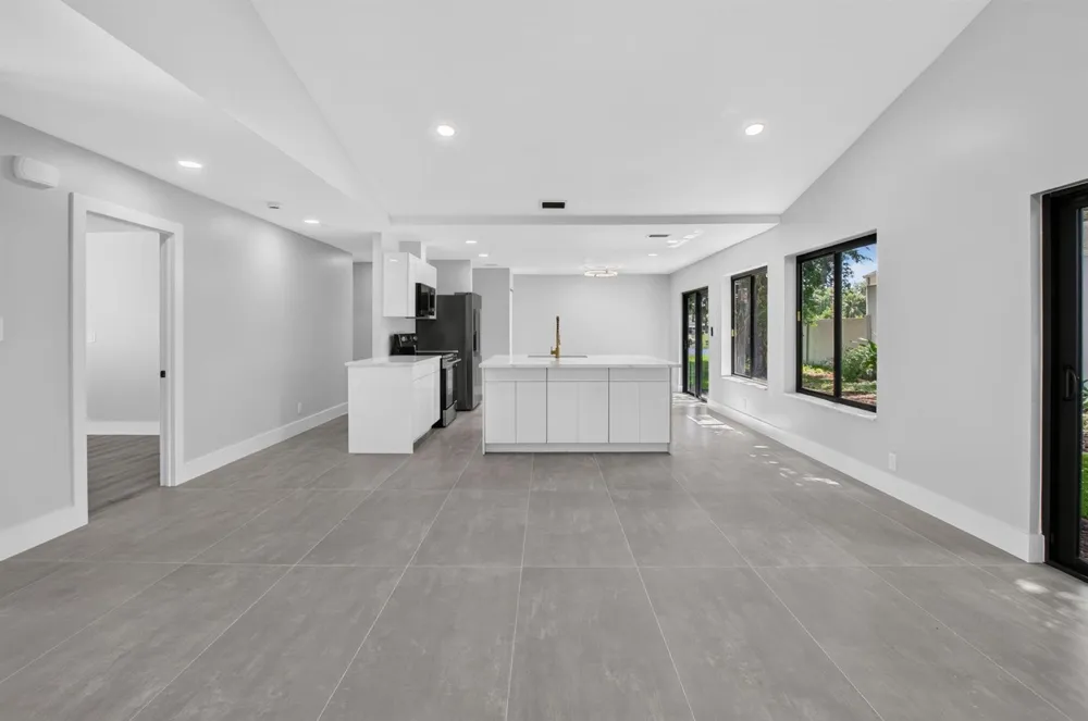905 NW 21ST WAY Delray Beach, FL 33445