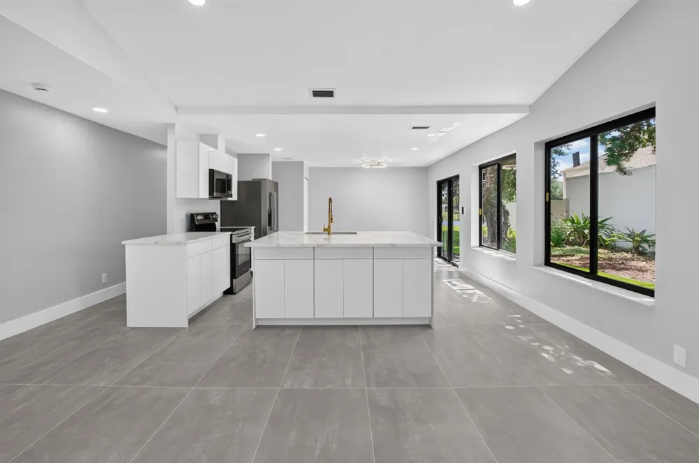 905 NW 21ST WAY Delray Beach, FL 33445