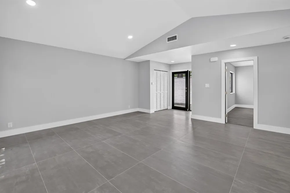 905 NW 21ST WAY Delray Beach, FL 33445