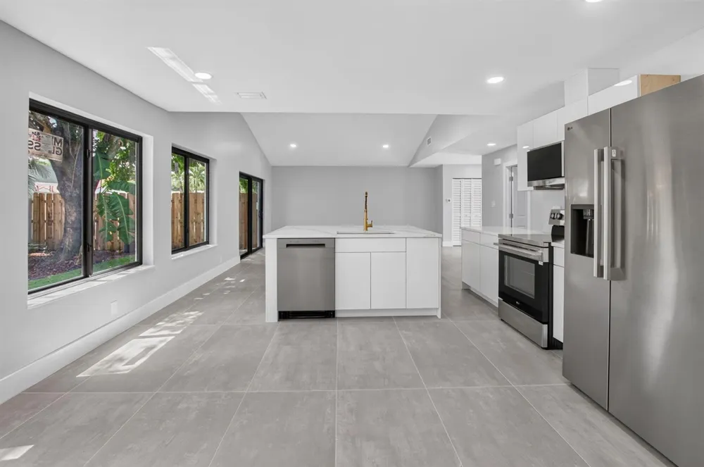 905 NW 21ST WAY Delray Beach, FL 33445