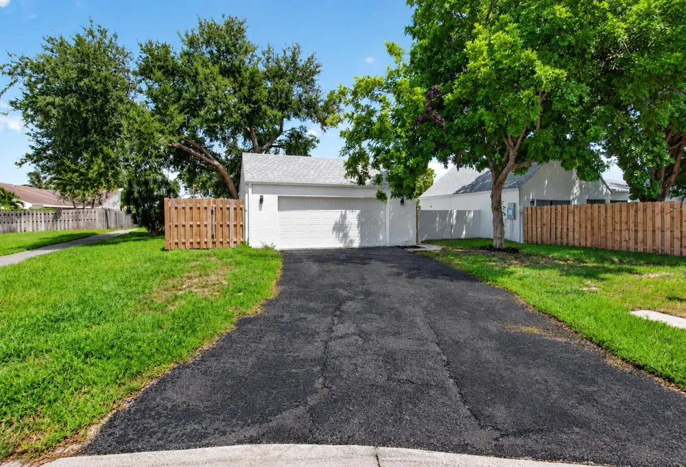 905 NW 21ST WAY Delray Beach, FL 33445