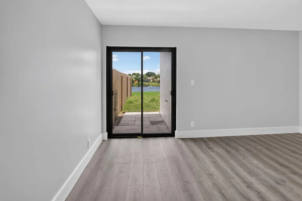 905 NW 21ST WAY Delray Beach, FL 33445
