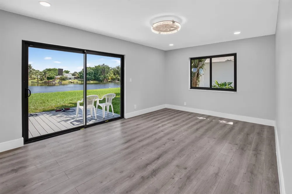 905 NW 21ST WAY Delray Beach, FL 33445