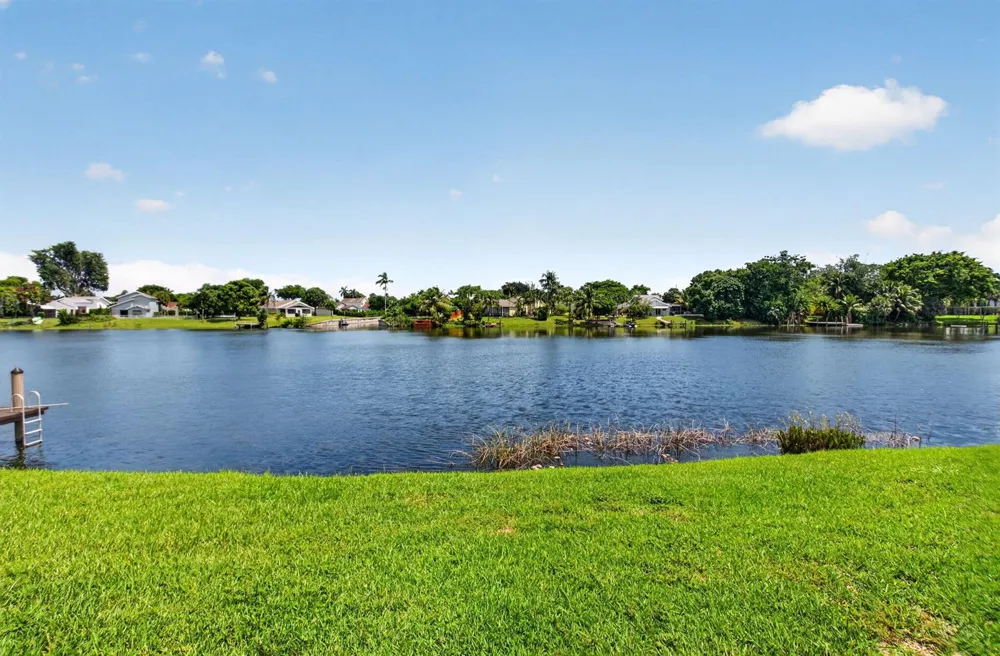 905 NW 21ST WAY Delray Beach, FL 33445