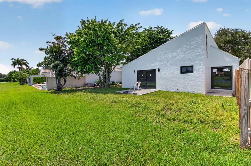 905 NW 21ST WAY Delray Beach, FL 33445