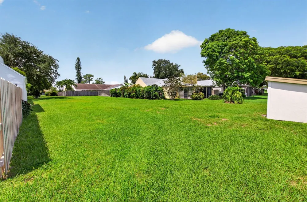 905 NW 21ST WAY Delray Beach, FL 33445