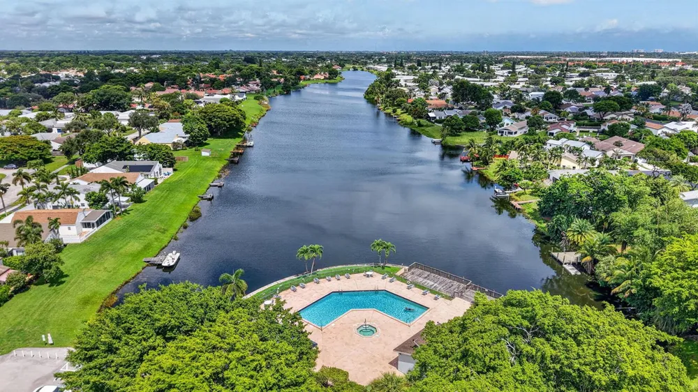 905 NW 21ST WAY Delray Beach, FL 33445