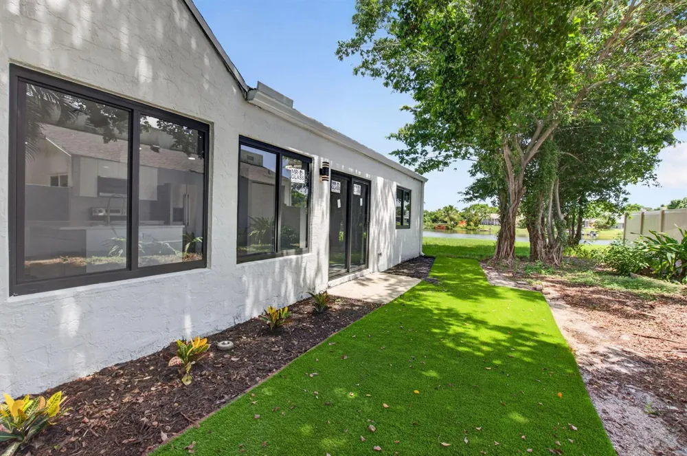 905 NW 21ST WAY Delray Beach, FL 33445