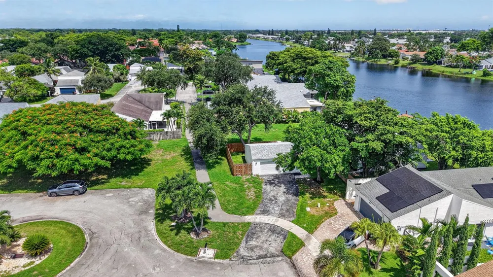 905 NW 21ST WAY Delray Beach, FL 33445
