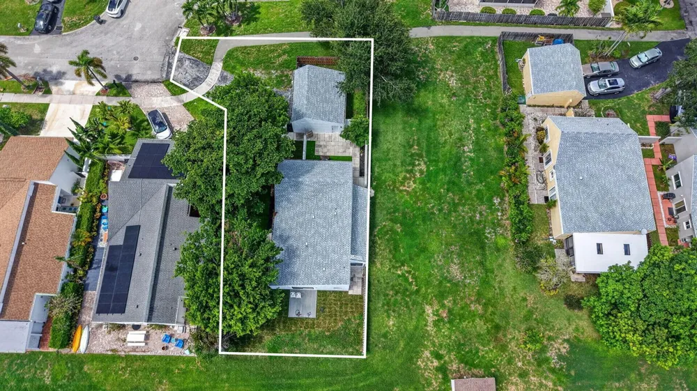 905 NW 21ST WAY Delray Beach, FL 33445