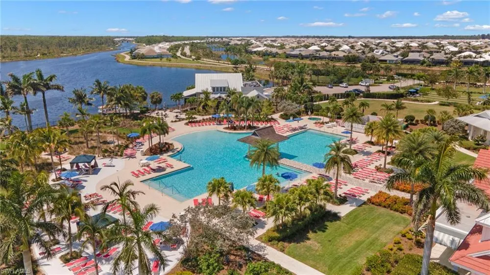 6439 Negril Isle Drive Naples, FL 34113
