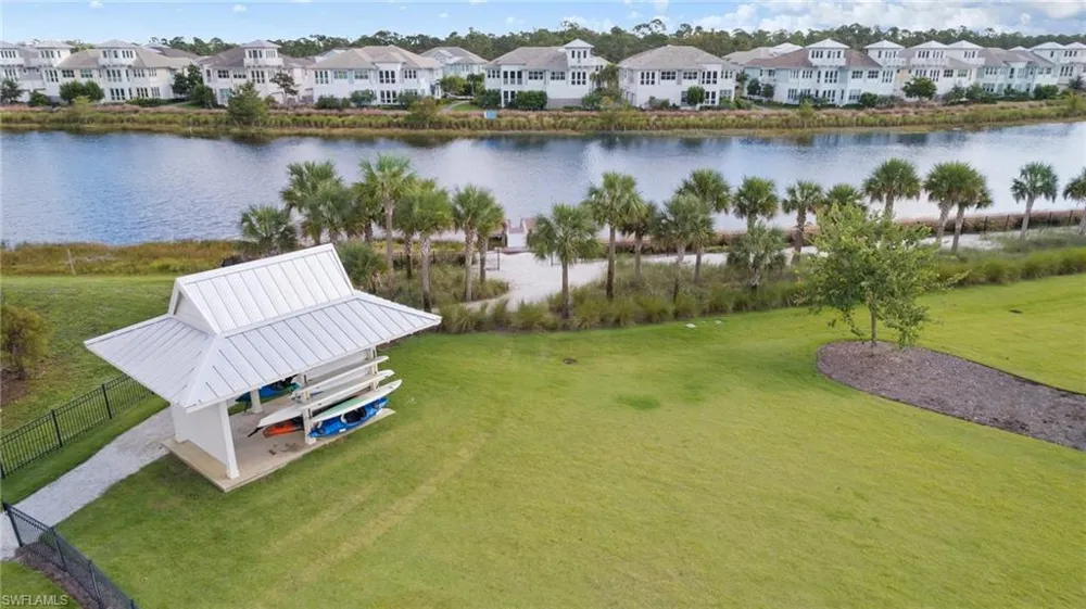 6439 Negril Isle Drive Naples, FL 34113