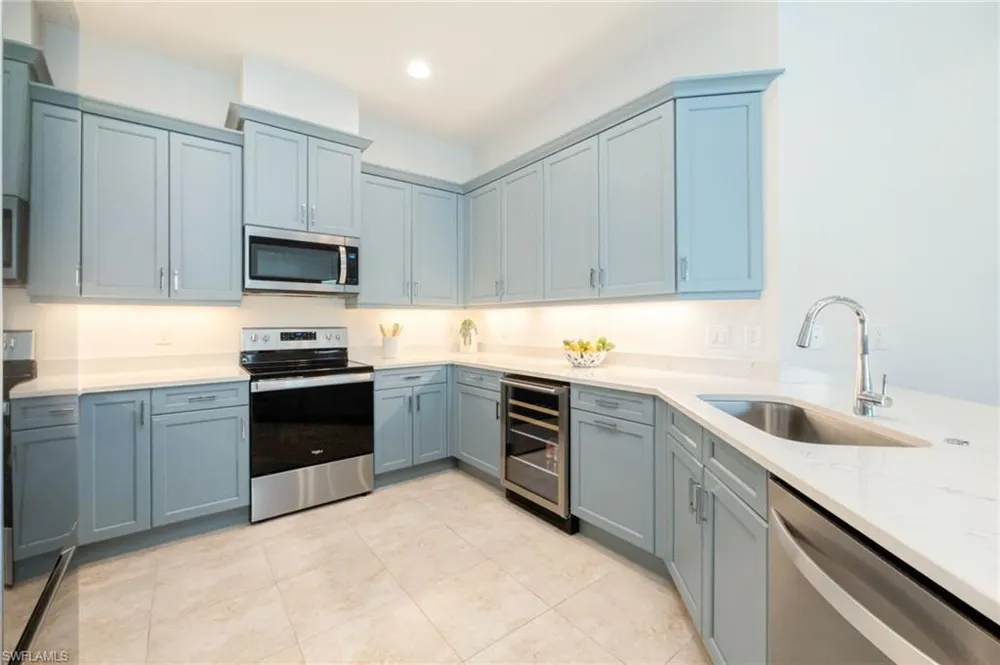6439 Negril Isle Drive Naples, FL 34113