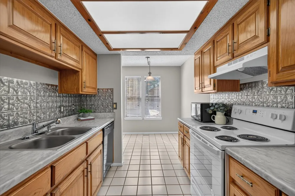 5255 Nowata Road #K102 Bartlesville, OK 74006