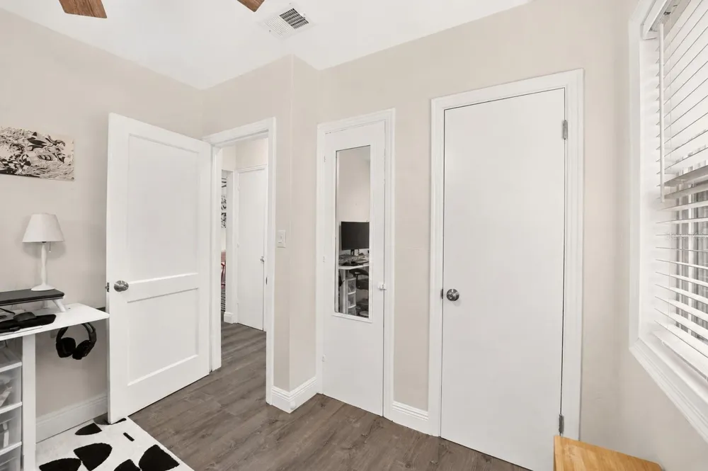 Address Not Shown Gainesville, FL 32601