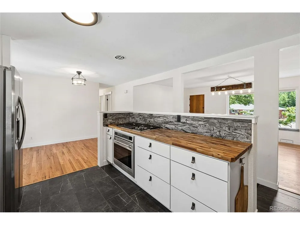 3155 Dartmouth Avenue Boulder, CO 80305