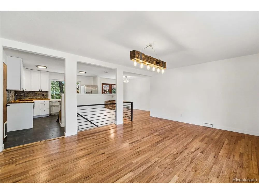 3155 Dartmouth Avenue Boulder, CO 80305