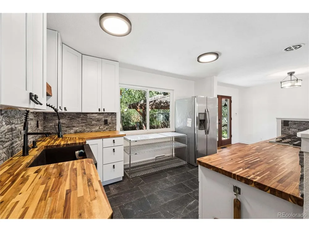 3155 Dartmouth Avenue Boulder, CO 80305