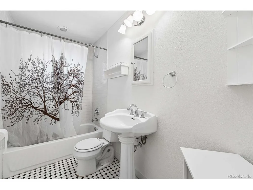 3155 Dartmouth Avenue Boulder, CO 80305
