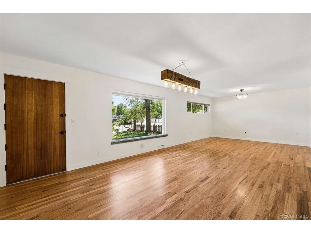 3155 Dartmouth Avenue Boulder, CO 80305