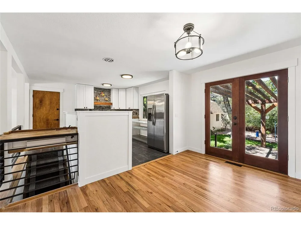 3155 Dartmouth Avenue Boulder, CO 80305