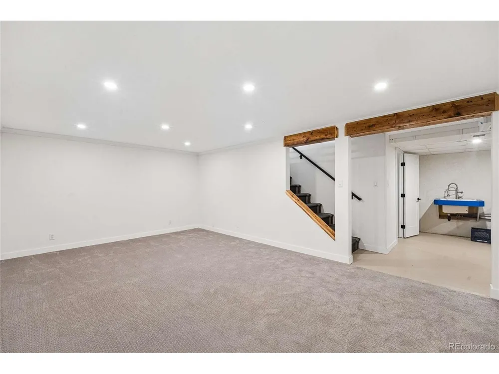 3155 Dartmouth Avenue Boulder, CO 80305
