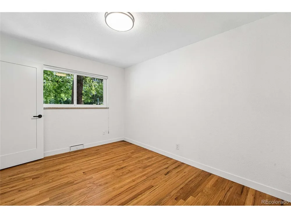 3155 Dartmouth Avenue Boulder, CO 80305