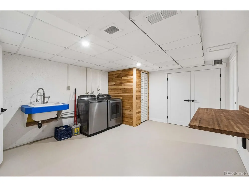 3155 Dartmouth Avenue Boulder, CO 80305