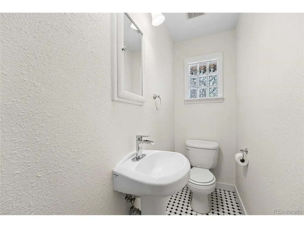 3155 Dartmouth Avenue Boulder, CO 80305