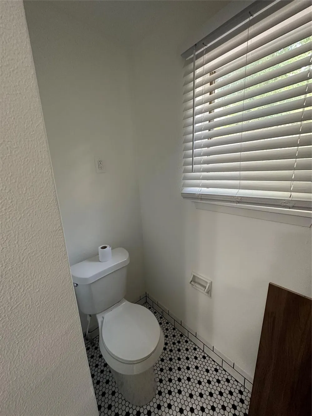 1906 Binz Street #1 Houston, TX 77004