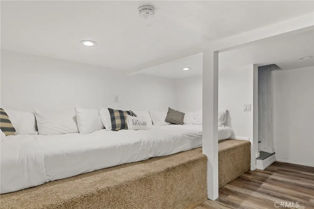 33401 Bluebird Green Valley Lake, CA 92341