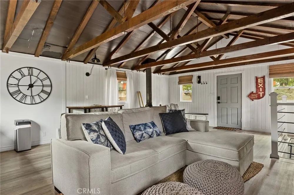33401 Bluebird Green Valley Lake, CA 92341