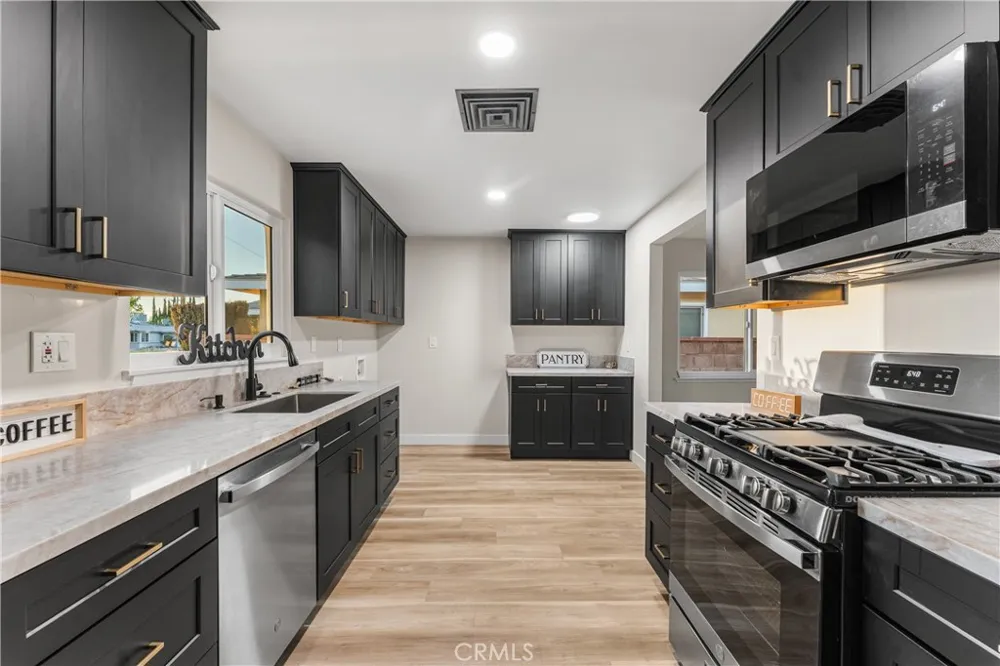 45020 Lorimer Lancaster, CA 93534