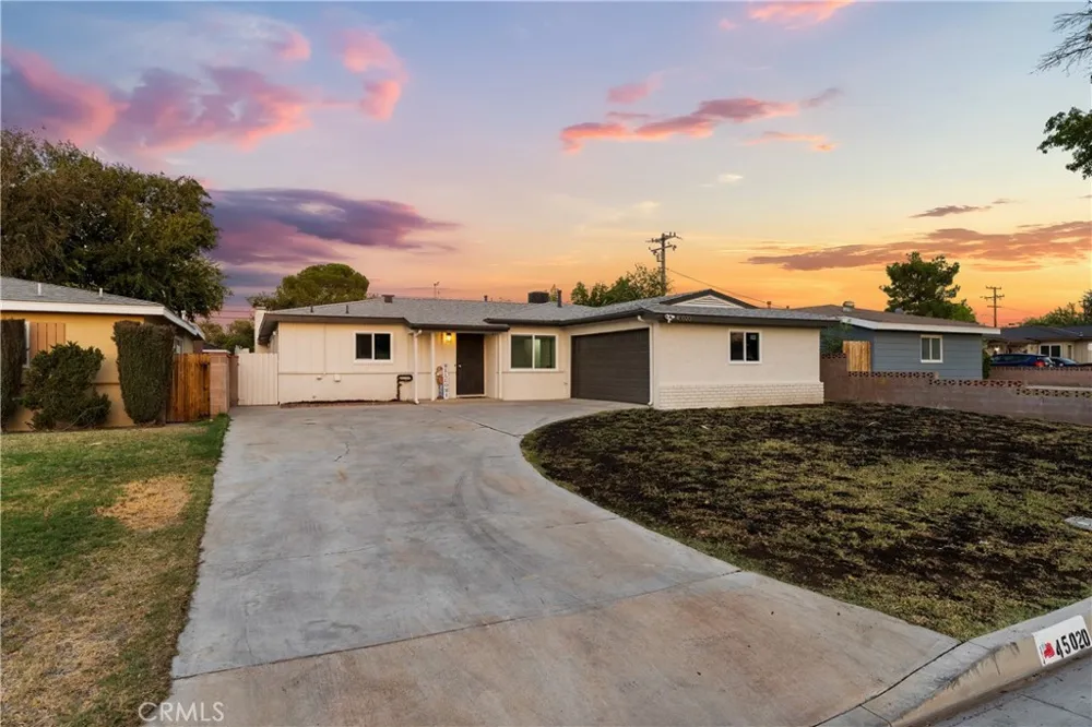 45020 Lorimer Lancaster, CA 93534