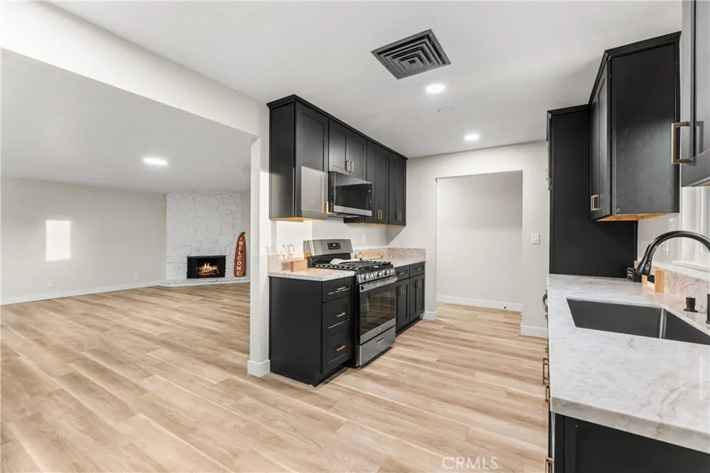 45020 Lorimer Lancaster, CA 93534