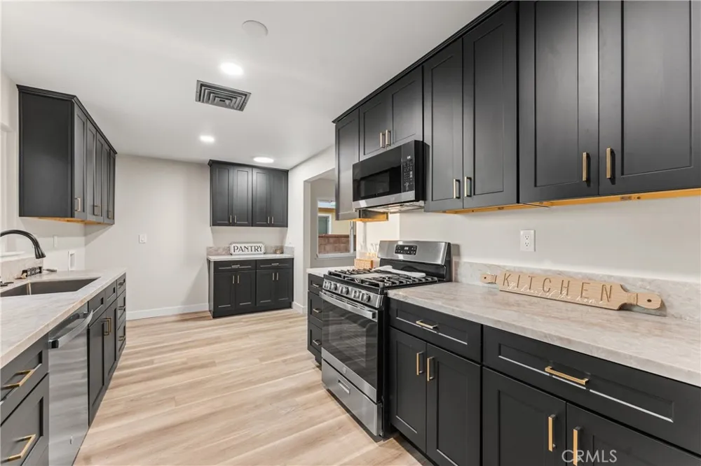 45020 Lorimer Lancaster, CA 93534