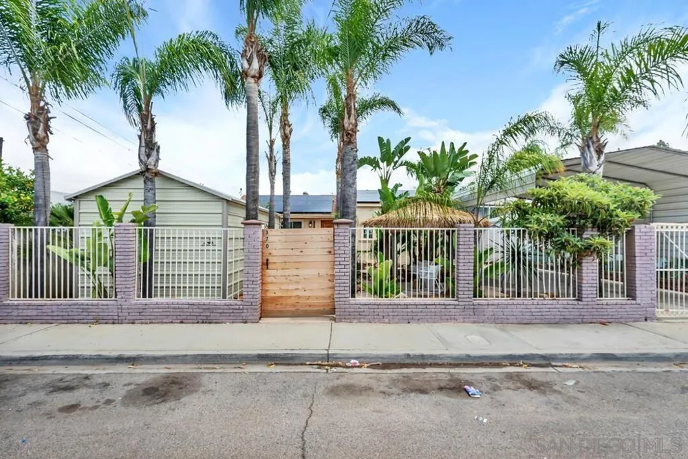 370 Wisconsin Ave El Cajon, CA 92020