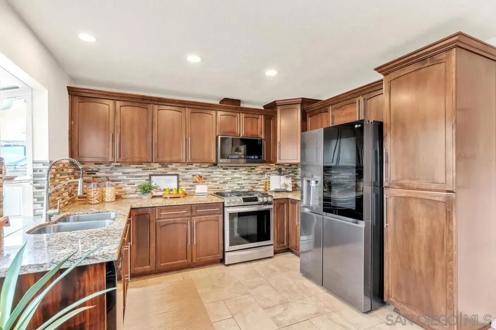 370 Wisconsin Ave El Cajon, CA 92020