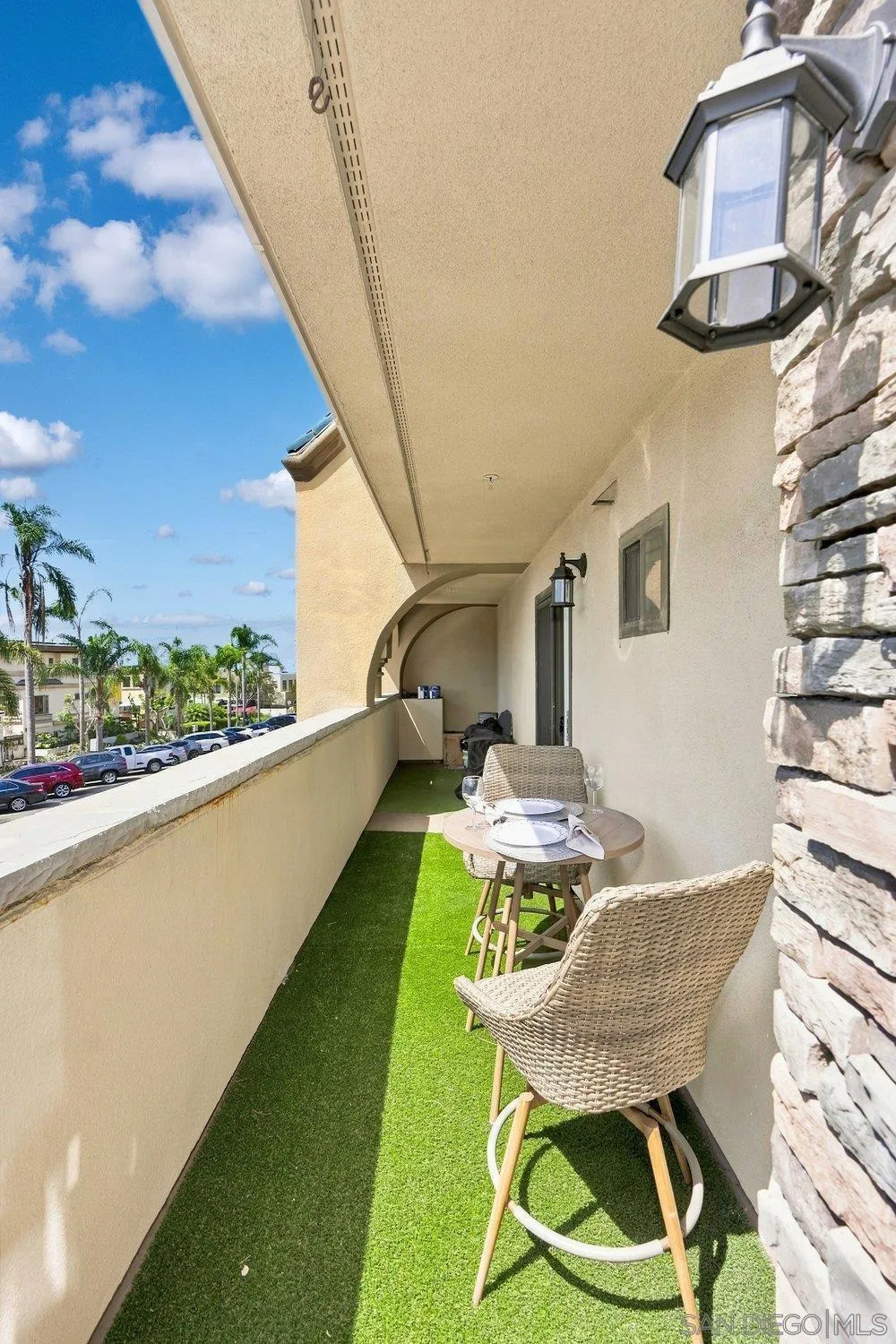 7509 Draper #210 La Jolla, CA 92037