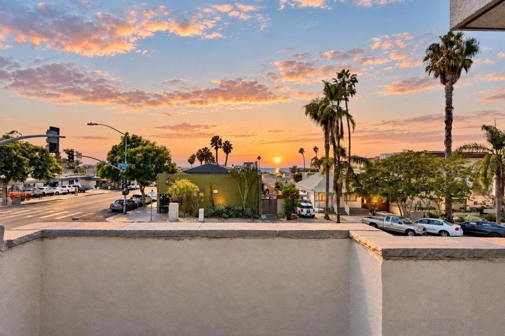 7509 Draper #210 La Jolla, CA 92037
