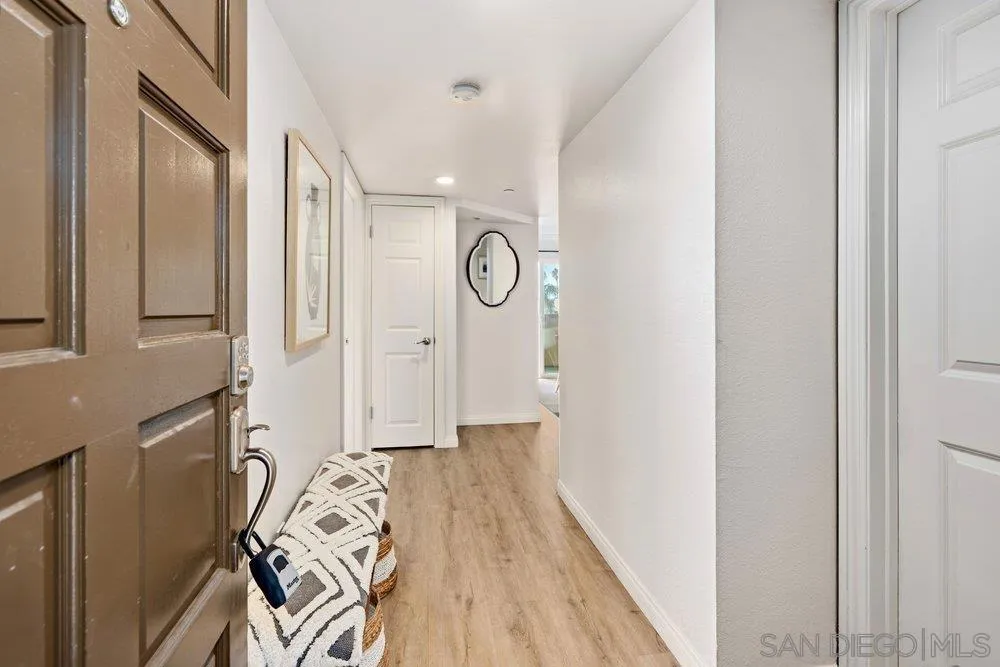 7509 Draper #210 La Jolla, CA 92037