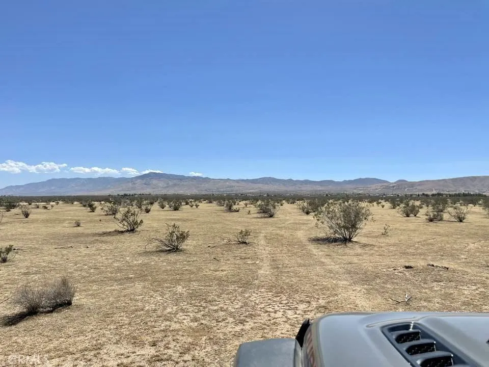 Joshua Rd. 043914124 Apple Valley, CA 92308