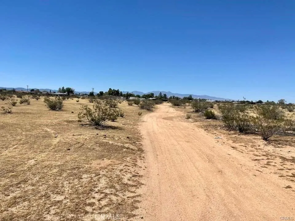 Joshua Rd. 043914124 Apple Valley, CA 92308