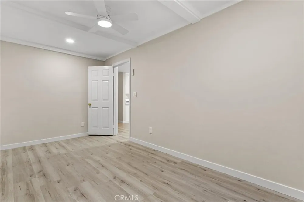 3652 Fredonia #B Los Angeles, CA 90068