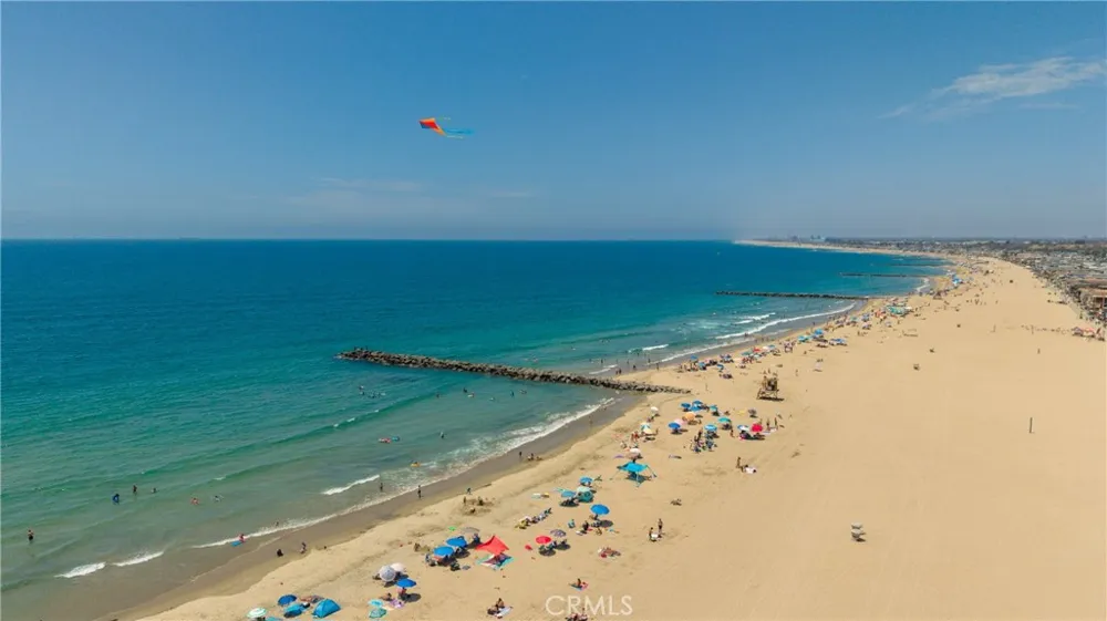 2214 W Oceanfront #A Newport Beach, CA 92663